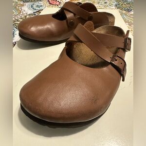 Birki’s by Birkenstock Dorian Crisscross Strap MaryJane Style Clogs Sz 8